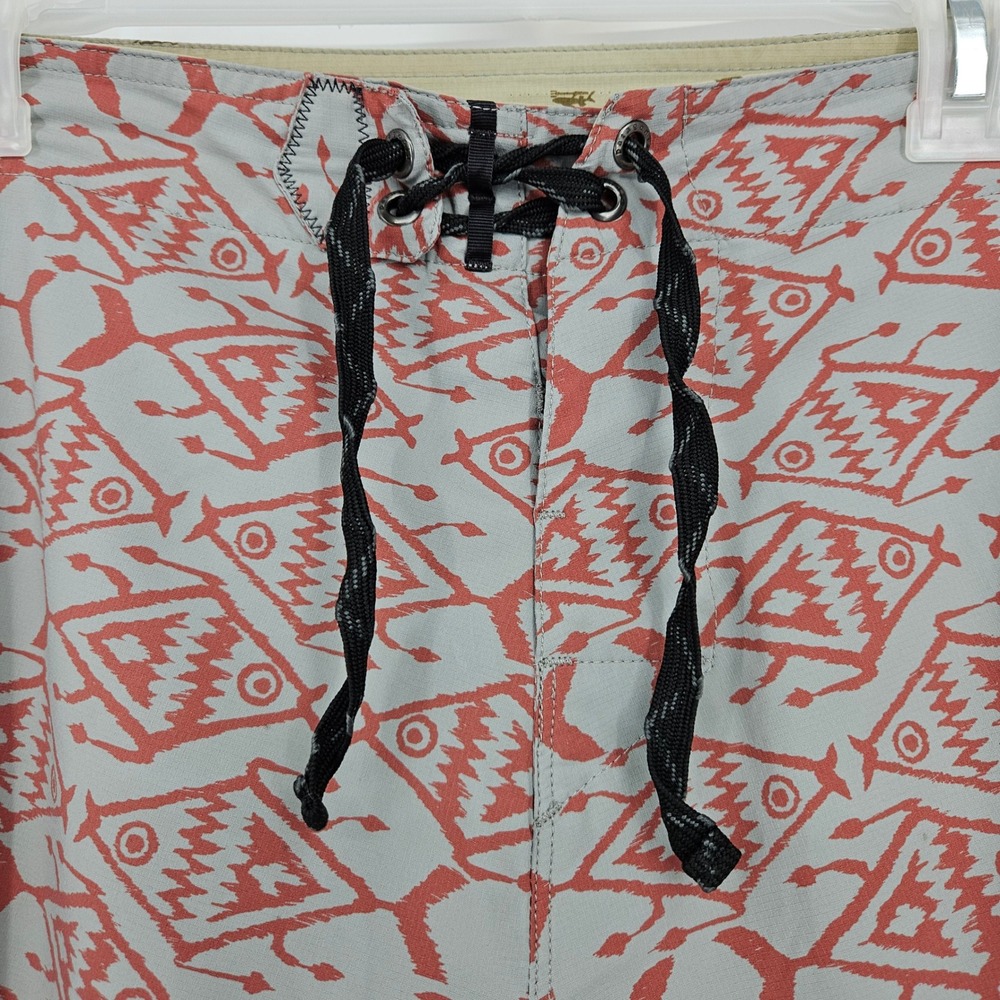 Patagonia Board Shorts Mens Sz 36 Swim Trunks Drawstring Gray Red Summer Beach - Picture 3 of 11